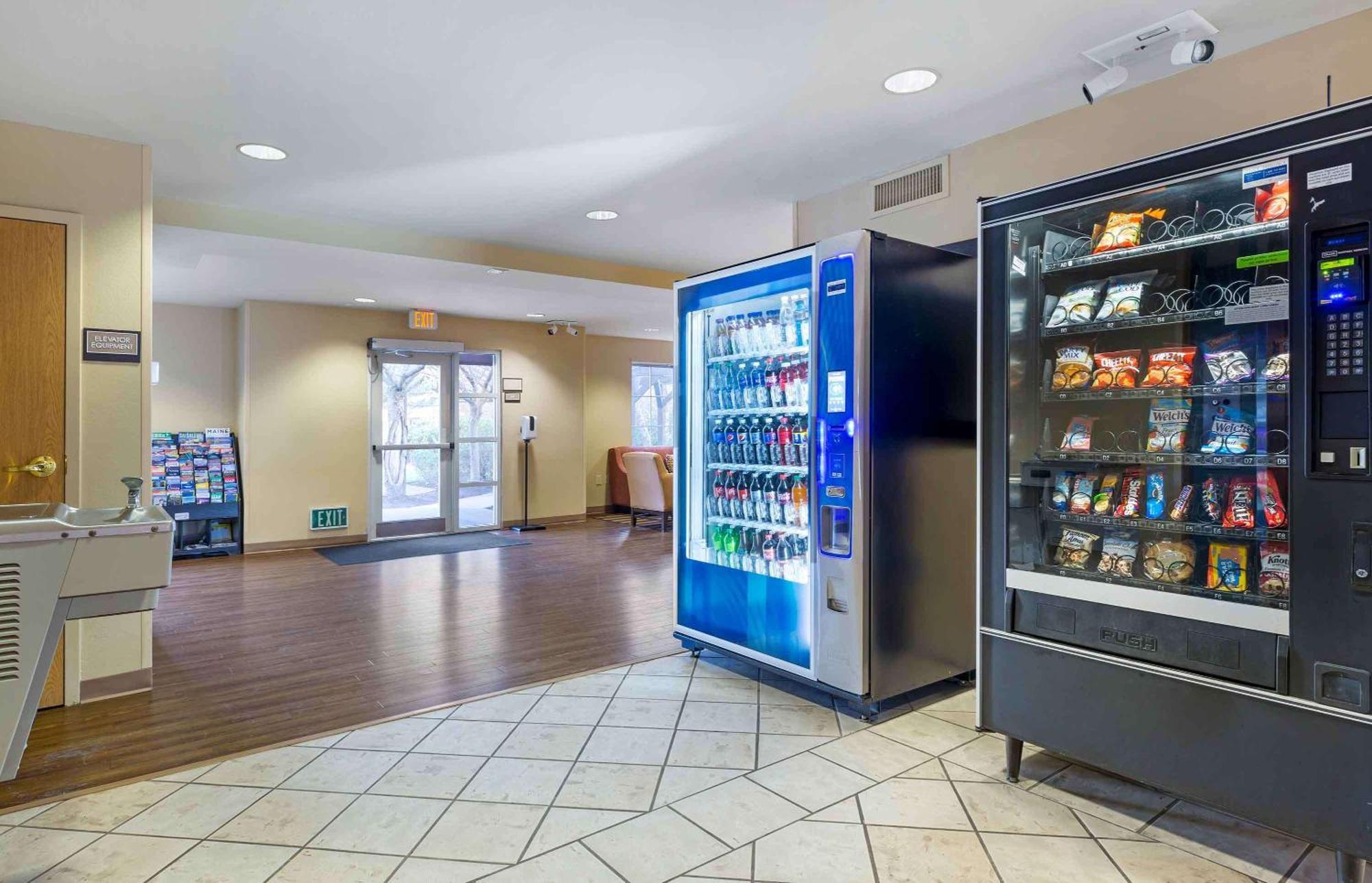 Extended Stay America Suites - Boston - Waltham - 32 4Th Ave Eksteriør billede